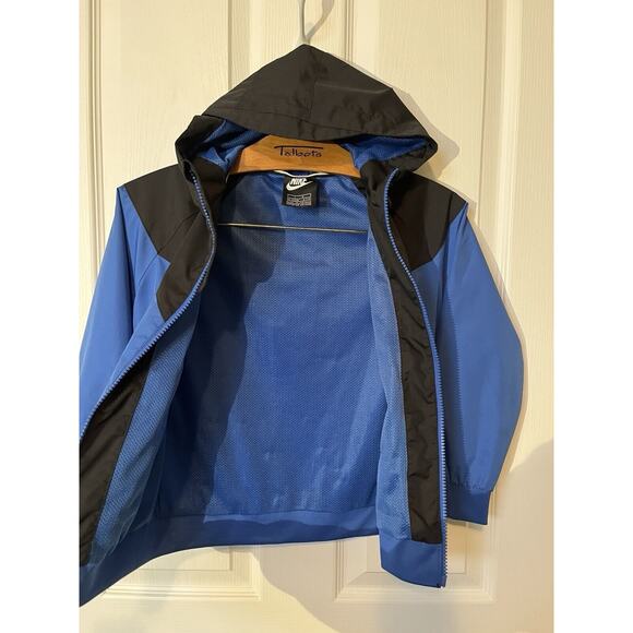 Nike Kids Blue and Black Jacket - Picture 5 of 6